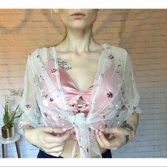 NWT ‘Maya’ Embroidered Top - Picture 2 of 8